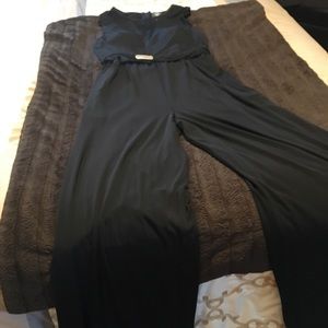 Black sleeveless Jump Suit